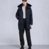 Chaqueta 3Q con ribete de piel de oveja Nyluxe Chelia Chaqueta 3Q con ribete de piel de oveja Nyluxe Chelia