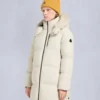 Chaqueta 3Q con ribete de piel de oveja Nyluxe Chelia Chaqueta 3Q con ribete de piel de oveja Nyluxe Chelia