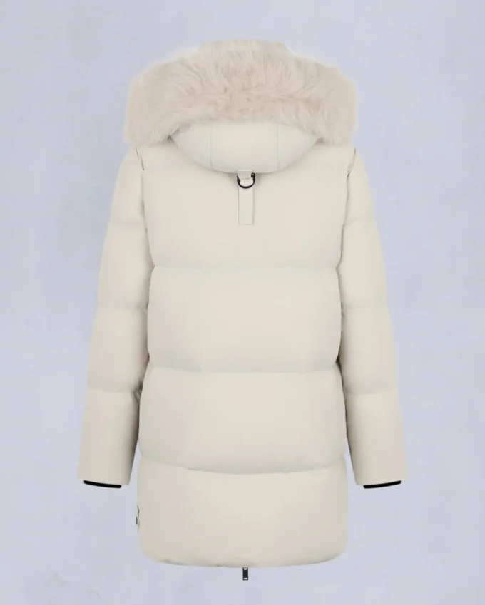 Chaqueta 3Q con ribete de piel de oveja Nyluxe Chelia Chaqueta 3Q con ribete de piel de oveja Nyluxe Chelia