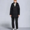 Chaqueta 3Q con ribete de piel de oveja Nyluxe Chelia Chaqueta 3Q con ribete de piel de oveja Nyluxe Chelia