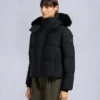Chaqueta acolchada con ribete de piel de oveja Nyluxe Misti Chaqueta acolchada con ribete de piel de oveja Nyluxe Misti