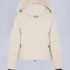 Chaqueta acolchada con ribete de piel de oveja Nyluxe Misti Chaqueta acolchada con ribete de piel de oveja Nyluxe Misti