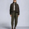 Chaqueta acolchada con ribete de piel de oveja Nyluxe Misti Chaqueta acolchada con ribete de piel de oveja Nyluxe Misti