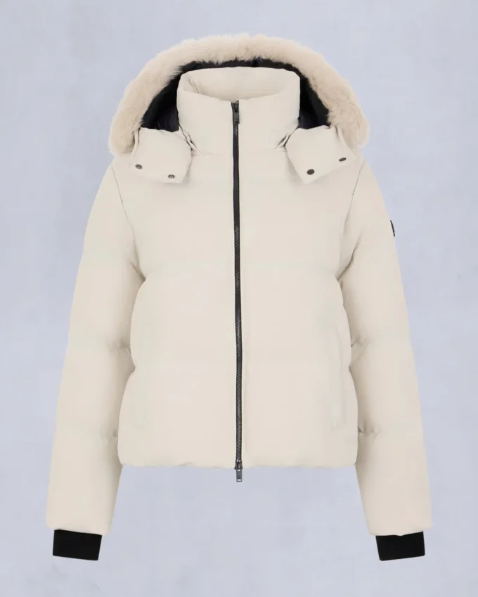 Chaqueta acolchada con ribete de piel de oveja Nyluxe Misti Chaqueta acolchada con ribete de piel de oveja Nyluxe Misti