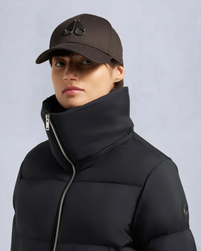 Chaqueta acolchada corta con ribete de piel de oveja Belle Dune Chaqueta acolchada corta con ribete de piel de oveja Belle Dune