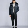 Chaqueta bomber con ribete de piel de oveja Chaqueta bomber con ribete de piel de oveja