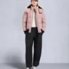 Chaqueta bomber con ribete de piel de oveja Chaqueta bomber con ribete de piel de oveja