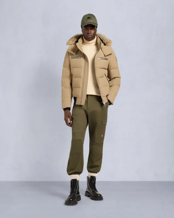 Chaqueta bomber con ribete de piel de oveja Chaqueta bomber con ribete de piel de oveja