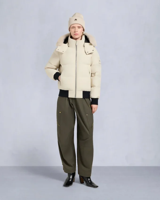 Chaqueta bomber con ribete de piel de oveja Chaqueta bomber con ribete de piel de oveja