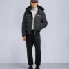 Chaqueta bomber con ribete de piel de oveja Chaqueta bomber con ribete de piel de oveja
