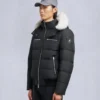 Chaqueta bomber con ribete de piel de oveja Chaqueta bomber con ribete de piel de oveja