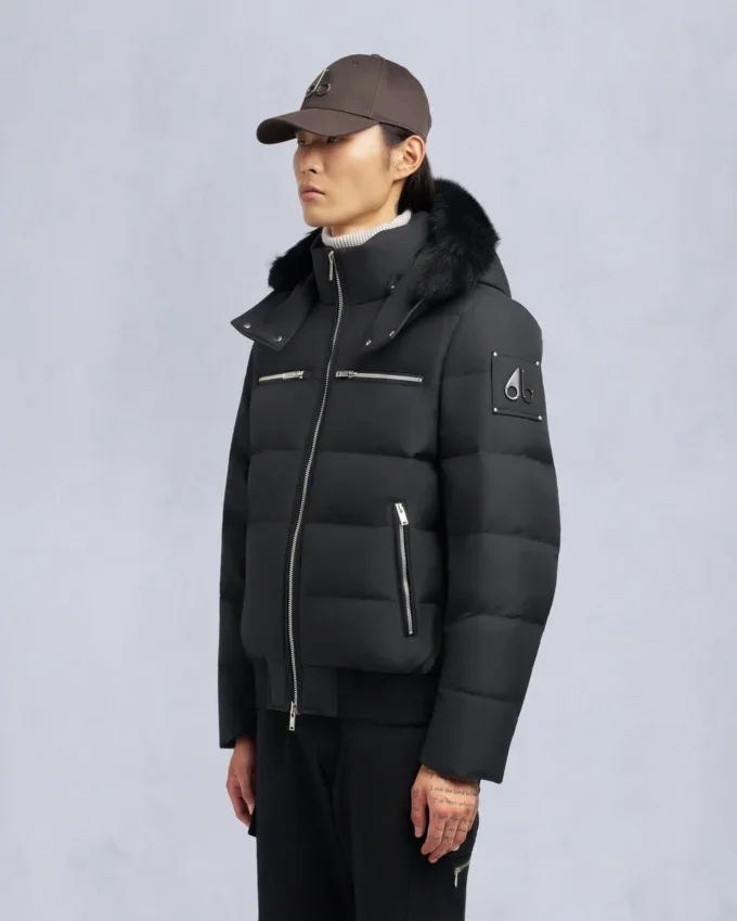 Chaqueta bomber con ribete de piel de oveja Chaqueta bomber con ribete de piel de oveja