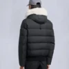 Chaqueta bomber con ribete de piel de oveja Chaqueta bomber con ribete de piel de oveja
