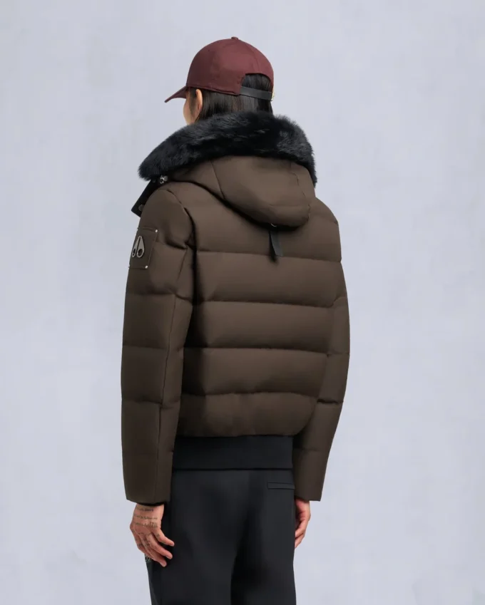 Chaqueta bomber con ribete de piel de oveja Chaqueta bomber con ribete de piel de oveja