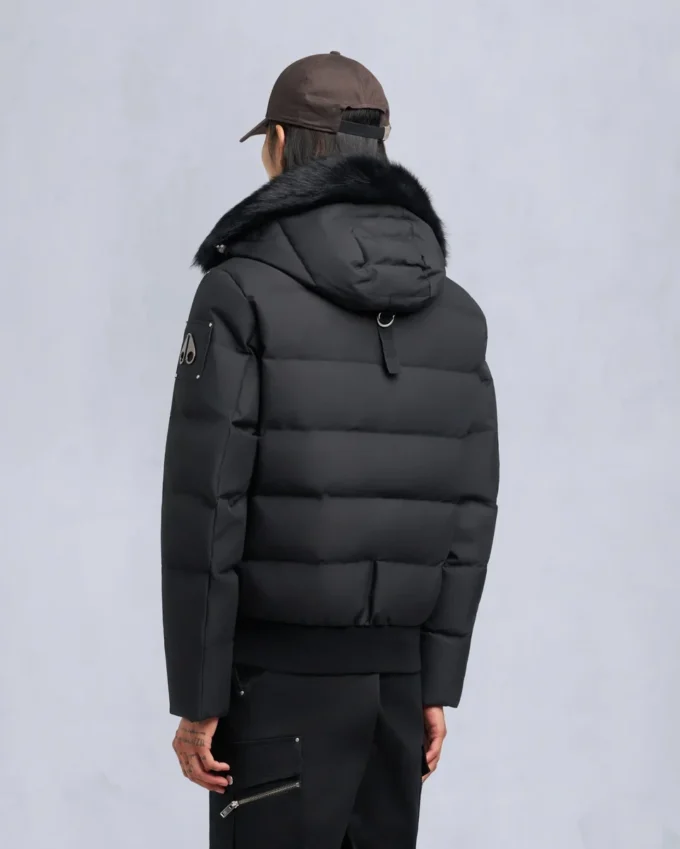 Chaqueta bomber con ribete de piel de oveja Chaqueta bomber con ribete de piel de oveja