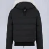 Chaqueta bomber con ribete de piel de oveja Chaqueta bomber con ribete de piel de oveja