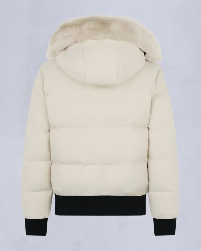 Chaqueta bomber con ribete de piel de oveja Chaqueta bomber con ribete de piel de oveja