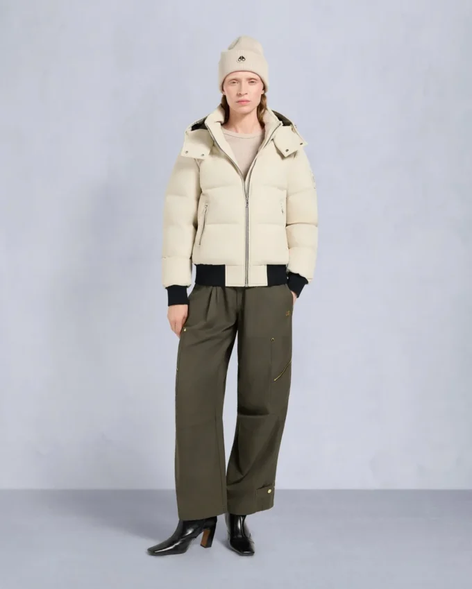 Chaqueta bomber con ribete de piel de oveja Chaqueta bomber con ribete de piel de oveja