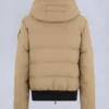 Chaqueta bomber con ribete de piel de oveja Chaqueta bomber con ribete de piel de oveja