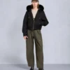 Chaqueta bomber con ribete de piel de oveja Logan de la serie Gold Chaqueta bomber con ribete de piel de oveja Logan de la serie Gold