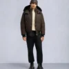 Chaqueta bomber original con ribete de piel de oveja Chaqueta bomber original con ribete de piel de oveja