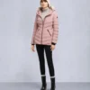 Chaqueta con ribete de piel de oveja Roselawn Chaqueta con ribete de piel de oveja Roselawn