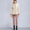 Chaqueta con ribete de piel de oveja Roselawn Chaqueta con ribete de piel de oveja Roselawn