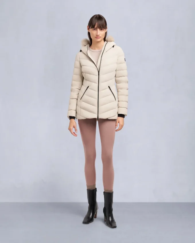 Chaqueta con ribete de piel de oveja Roselawn Chaqueta con ribete de piel de oveja Roselawn