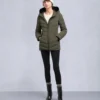 Chaqueta con ribete de piel de oveja Roselawn Chaqueta con ribete de piel de oveja Roselawn