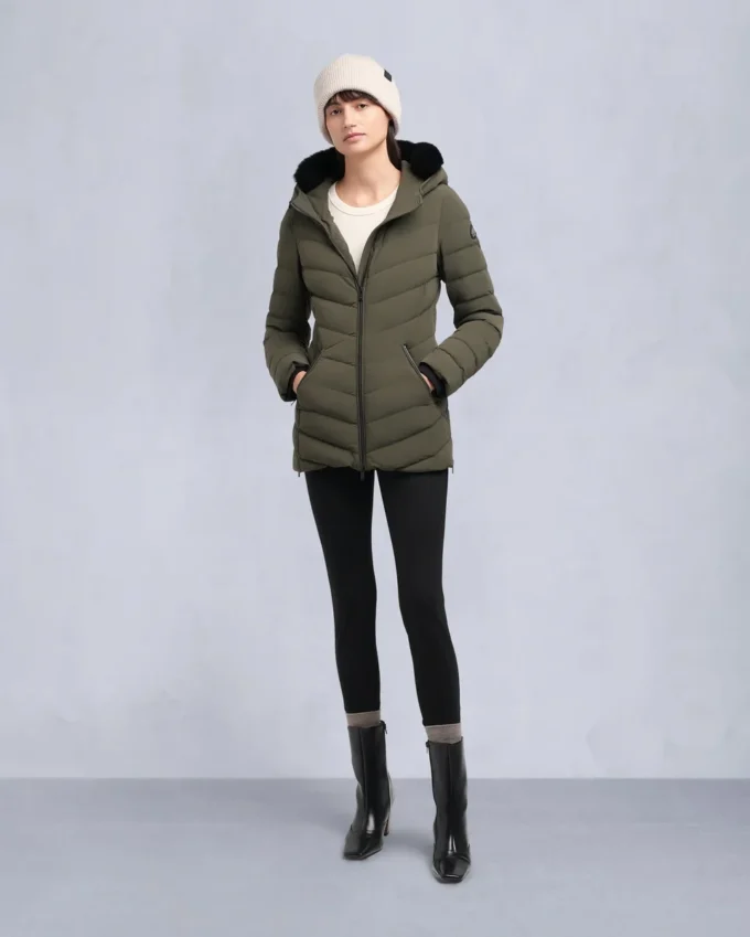 Chaqueta con ribete de piel de oveja Roselawn Chaqueta con ribete de piel de oveja Roselawn