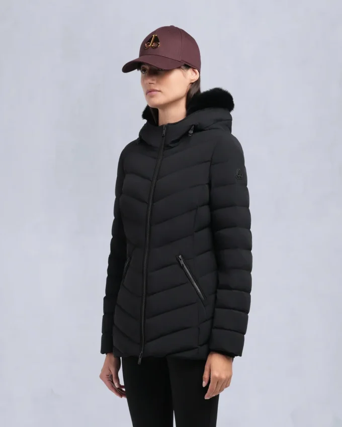 Chaqueta con ribete de piel de oveja Roselawn Chaqueta con ribete de piel de oveja Roselawn