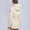 Chaqueta con ribete de piel de oveja Roselawn Chaqueta con ribete de piel de oveja Roselawn
