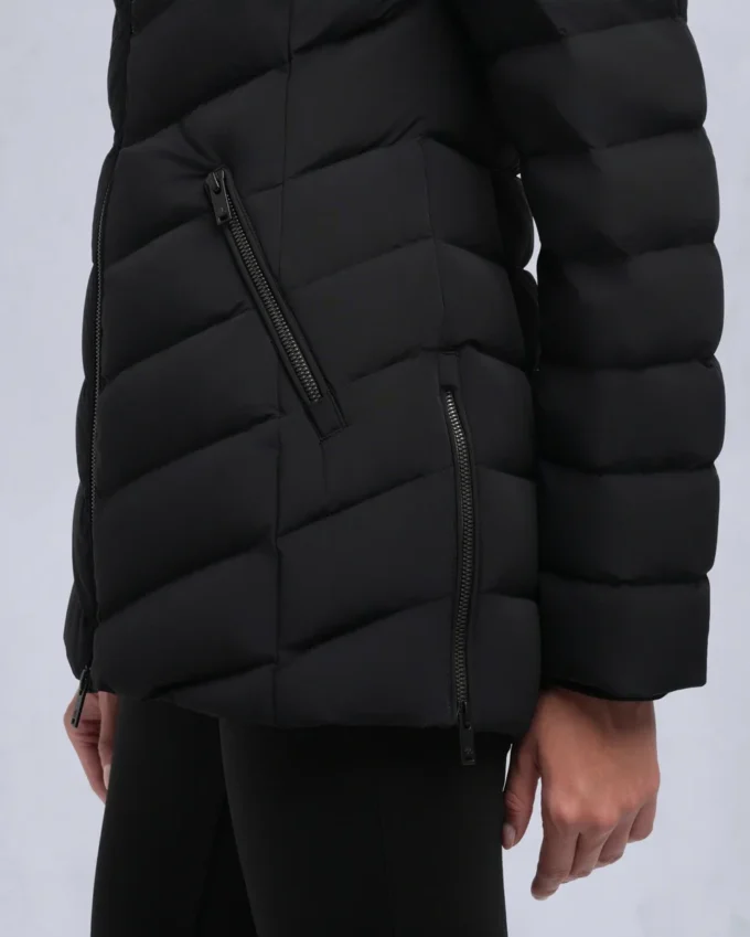 Chaqueta con ribete de piel de oveja Roselawn Chaqueta con ribete de piel de oveja Roselawn