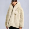 Chaqueta de piel sintética Jade de la serie Gold Chaqueta de piel sintética Jade de la serie Gold