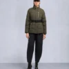 Chaqueta Gold Series Nyluxe Cambria con ribete de piel de oveja Chaqueta Gold Series Nyluxe Cambria con ribete de piel de oveja