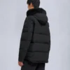 Chaqueta Onyx Round Island con ribete de piel de oveja Chaqueta Onyx Round Island con ribete de piel de oveja