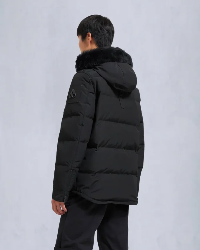 Chaqueta Onyx Round Island con ribete de piel de oveja Chaqueta Onyx Round Island con ribete de piel de oveja