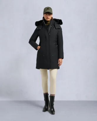 Parka con ribete de piel de oveja