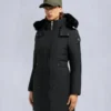 Parka con ribete de piel de oveja Parka con ribete de piel de oveja