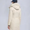 Parka con ribete de piel de oveja Parka con ribete de piel de oveja