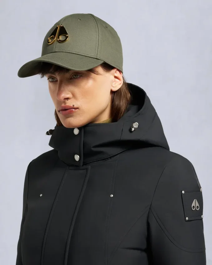 Parka con ribete de piel de oveja Parka con ribete de piel de oveja