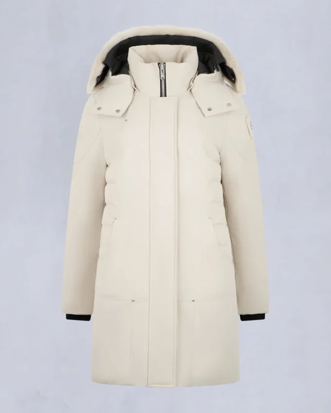 Parka con ribete de piel de oveja Parka con ribete de piel de oveja