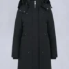 Parka con ribete de piel de oveja Parka con ribete de piel de oveja