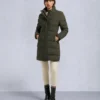 Parka con ribete de piel de oveja Nyluxe Watershed de la serie Gold Parka con ribete de piel de oveja Nyluxe Watershed de la serie Gold