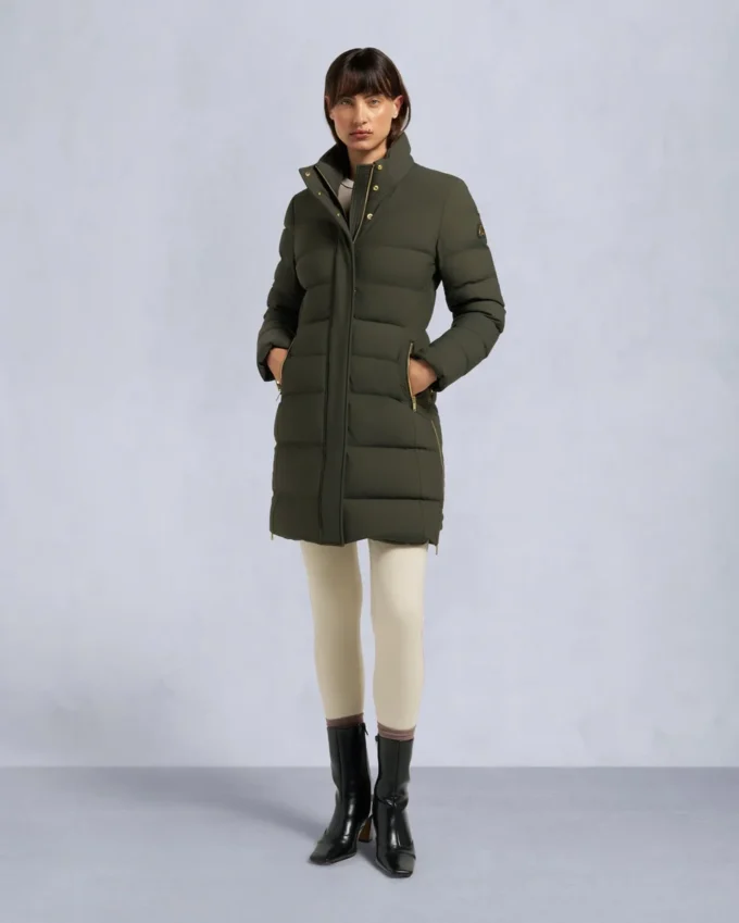 Parka con ribete de piel de oveja Nyluxe Watershed de la serie Gold Parka con ribete de piel de oveja Nyluxe Watershed de la serie Gold