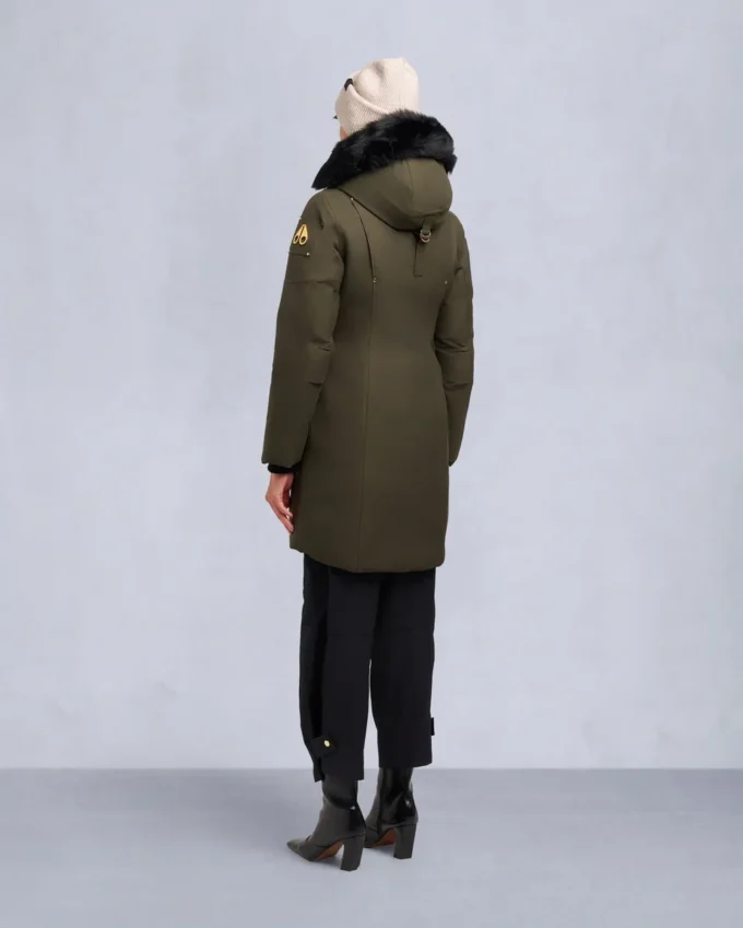 Parka con ribete de piel de oveja Stirling de la serie Gold Parka con ribete de piel de oveja Stirling de la serie Gold