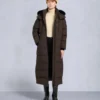 Parka Nyluxe Chelia con ribete de piel de oveja Parka Nyluxe Chelia con ribete de piel de oveja