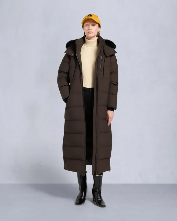 Parka Nyluxe Chelia con ribete de piel de oveja Parka Nyluxe Chelia con ribete de piel de oveja
