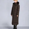Parka Nyluxe Chelia con ribete de piel de oveja Parka Nyluxe Chelia con ribete de piel de oveja