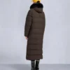 Parka Nyluxe Chelia con ribete de piel de oveja Parka Nyluxe Chelia con ribete de piel de oveja